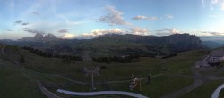 Archiv Foto Webcam Panorama der Seiser Alm von der Puflatsch Bergstation 19:00