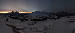 Archived image Webcam Alpe di Siusi: View from the Puflatsch Mountain Station 06:00