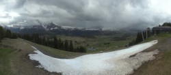 Archived image Webcam Alpe di Siusi: Panoramic view Mezdi mountain station 15:00