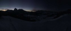 Archived image Webcam Alpe di Siusi: Panoramic view Mezdi mountain station 06:00