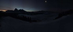 Archived image Webcam Alpe di Siusi: Panoramic view Mezdi mountain station 06:00