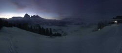 Archived image Webcam Alpe di Siusi: Panoramic view Mezdi mountain station 06:00