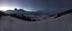 Archiv Foto Webcam Blick über Seiser Alm – Mezdi Bergstation 05:00