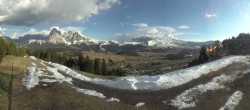 Archiv Foto Webcam Blick über Seiser Alm – Mezdi Bergstation 17:00