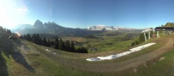 Archiv Foto Webcam Blick über Seiser Alm – Mezdi Bergstation 06:00