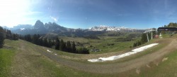 Archiv Foto Webcam Blick über Seiser Alm – Mezdi Bergstation 07:00