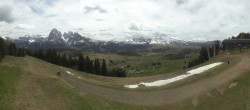 Archiv Foto Webcam Blick über Seiser Alm – Mezdi Bergstation 11:00