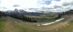 Archiv Foto Webcam Blick über Seiser Alm – Mezdi Bergstation 09:00