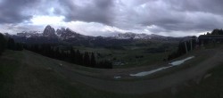 Archiv Foto Webcam Blick über Seiser Alm – Mezdi Bergstation 23:00