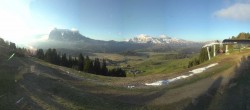 Archiv Foto Webcam Blick über Seiser Alm – Mezdi Bergstation 05:00