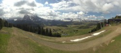 Archiv Foto Webcam Blick über Seiser Alm – Mezdi Bergstation 09:00