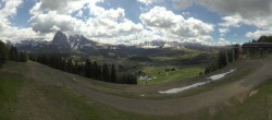 Archiv Foto Webcam Blick über Seiser Alm – Mezdi Bergstation 11:00