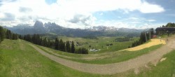 Archiv Foto Webcam Blick über Seiser Alm – Mezdi Bergstation 11:00