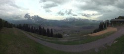 Archiv Foto Webcam Blick über Seiser Alm – Mezdi Bergstation 19:00