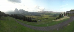 Archiv Foto Webcam Blick über Seiser Alm – Mezdi Bergstation 06:00