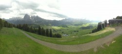 Archiv Foto Webcam Blick über Seiser Alm – Mezdi Bergstation 13:00