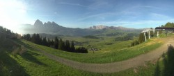 Archiv Foto Webcam Blick über Seiser Alm – Mezdi Bergstation 06:00
