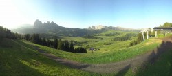 Archiv Foto Webcam Blick über Seiser Alm – Mezdi Bergstation 05:00