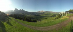 Archiv Foto Webcam Blick über Seiser Alm – Mezdi Bergstation 06:00