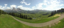 Archiv Foto Webcam Blick über Seiser Alm – Mezdi Bergstation 13:00
