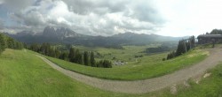 Archiv Foto Webcam Blick über Seiser Alm – Mezdi Bergstation 15:00