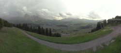 Archiv Foto Webcam Blick über Seiser Alm – Mezdi Bergstation 17:00