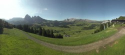 Archiv Foto Webcam Blick über Seiser Alm – Mezdi Bergstation 07:00