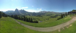 Archiv Foto Webcam Blick über Seiser Alm – Mezdi Bergstation 09:00