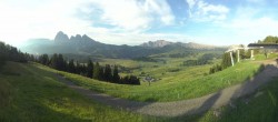 Archiv Foto Webcam Blick über Seiser Alm – Mezdi Bergstation 05:00
