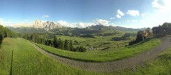 Archiv Foto Webcam Blick über Seiser Alm – Mezdi Bergstation 17:00