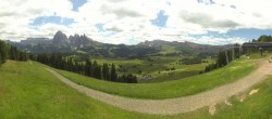Archiv Foto Webcam Blick über Seiser Alm – Mezdi Bergstation 11:00