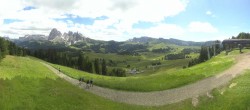 Archiv Foto Webcam Blick über Seiser Alm – Mezdi Bergstation 13:00