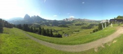Archiv Foto Webcam Blick über Seiser Alm – Mezdi Bergstation 07:00