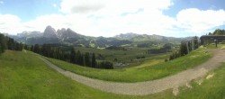 Archiv Foto Webcam Blick über Seiser Alm – Mezdi Bergstation 11:00