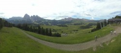 Archiv Foto Webcam Blick über Seiser Alm – Mezdi Bergstation 09:00