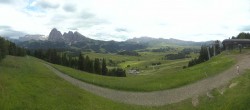 Archiv Foto Webcam Blick über Seiser Alm – Mezdi Bergstation 13:00
