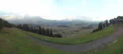 Archived image Webcam Alpe di Siusi: Panoramic view Mezdi mountain station 05:00