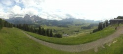 Archiv Foto Webcam Blick über Seiser Alm – Mezdi Bergstation 13:00