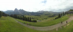 Archiv Foto Webcam Blick über Seiser Alm – Mezdi Bergstation 09:00