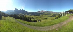 Archiv Foto Webcam Blick über Seiser Alm – Mezdi Bergstation 07:00