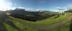 Archiv Foto Webcam Blick über Seiser Alm – Mezdi Bergstation 06:00