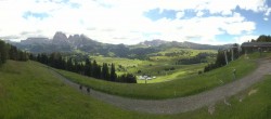 Archived image Webcam Alpe di Siusi: Panoramic view Mezdi mountain station 11:00