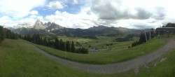 Archived image Webcam Alpe di Siusi: Panoramic view Mezdi mountain station 15:00