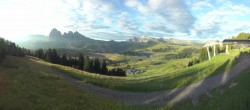 Archiv Foto Webcam Blick über Seiser Alm – Mezdi Bergstation 05:00