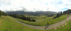Archiv Foto Webcam Blick über Seiser Alm – Mezdi Bergstation 13:00