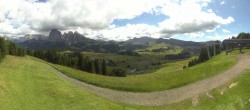 Archiv Foto Webcam Blick über Seiser Alm – Mezdi Bergstation 13:00
