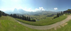 Archiv Foto Webcam Blick über Seiser Alm – Mezdi Bergstation 09:00