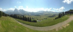 Archiv Foto Webcam Blick über Seiser Alm – Mezdi Bergstation 11:00