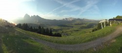 Archiv Foto Webcam Blick über Seiser Alm – Mezdi Bergstation 06:00