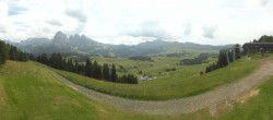 Archiv Foto Webcam Blick über Seiser Alm – Mezdi Bergstation 11:00
